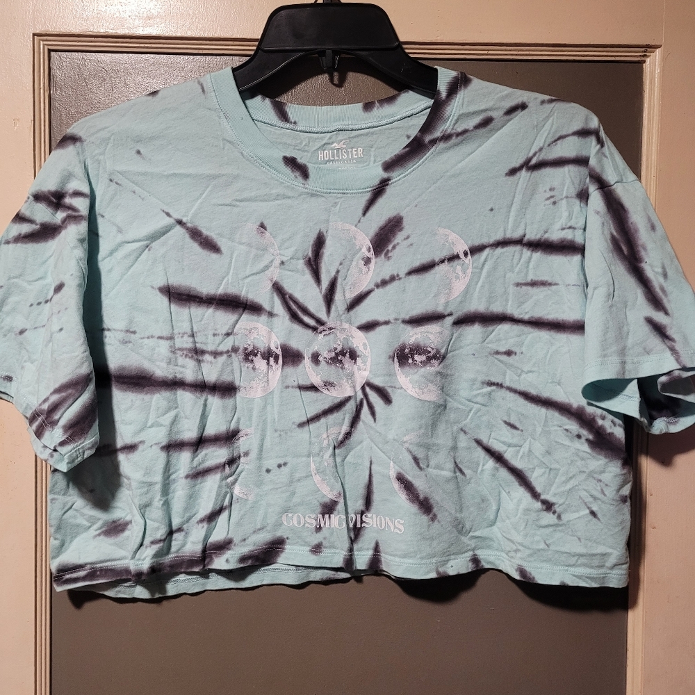 Hollister t-shirt large